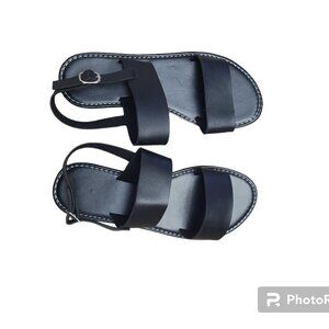 Low back strap sandals for women, black color, new condition